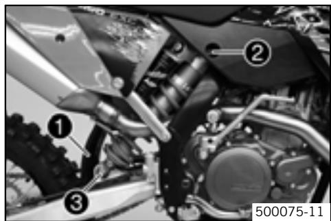 KTM 450 EXC-R UK - Installing shock absorber - 1