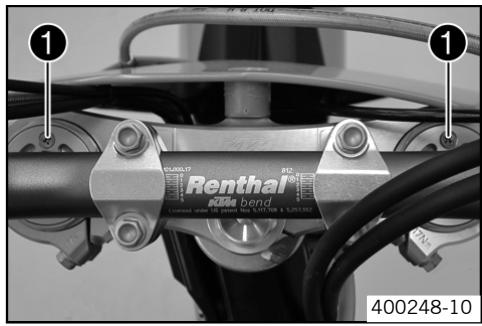 KTM 450 XC-F - Installing the fork legs - 1