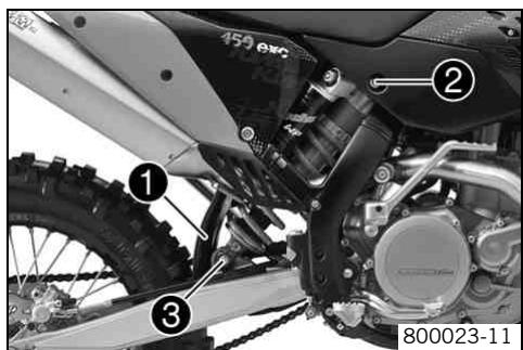 KTM 450 XC-W USA - Installing the shock absorber - 1