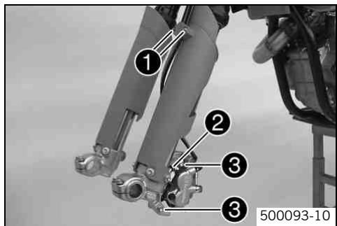 KTM 450 XC-W USA - Removing the fork legs - 1
