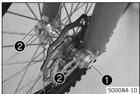 KTM 450 XC-W USA - Removing the front wheel - 2