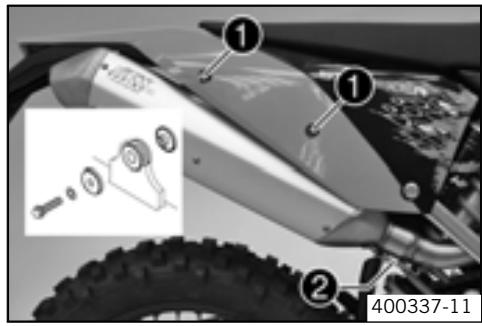 KTM 450 XCR-W USA - Fitting the main silencer - 1