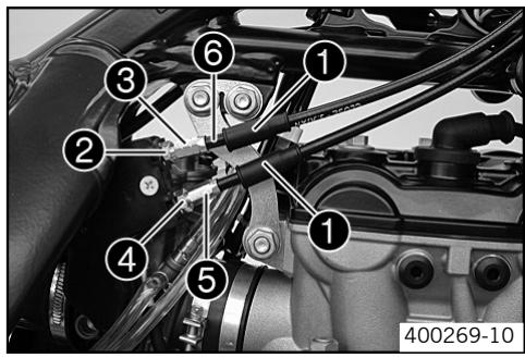 KTM 505 XC-F - Adjusting play in gas Bowden cable - 1