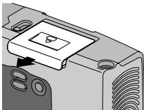 KODAK T570 - Loading the battery - 1