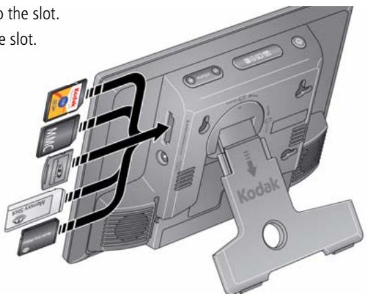 KODAK S730 - Inserting a memory card - 1