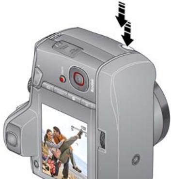 KODAK Z980 - Using the vertical grip (for portrait orientation) - 3
