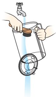 DYSON DC14 - Cleaning the shroud - 2