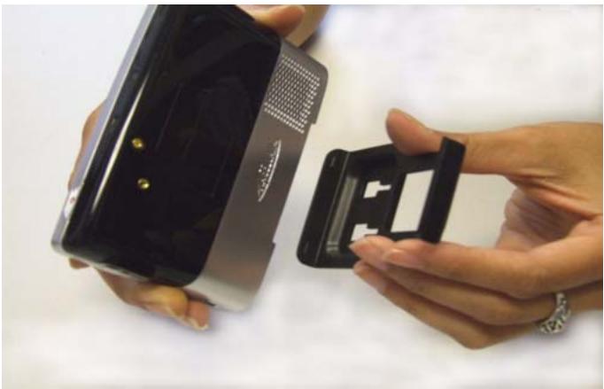 MAGELLAN MAESTRO 4210 - Attach the Cradle - 1