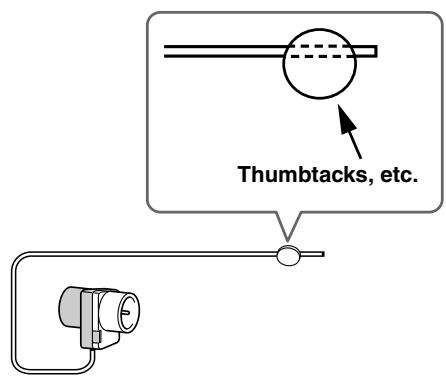 ONKYO CR-L5 - Use thumbtacks or something similar to fix the FM antenna into position. - 1