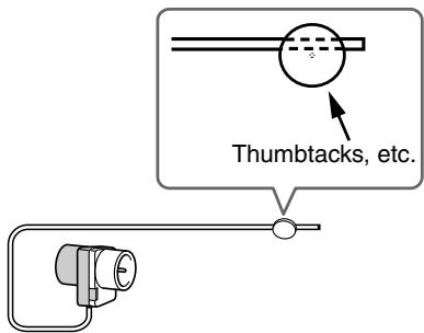 ONKYO SKC-750C - Use thumbtacks or something similar to fix the FM antenna into position. - 1