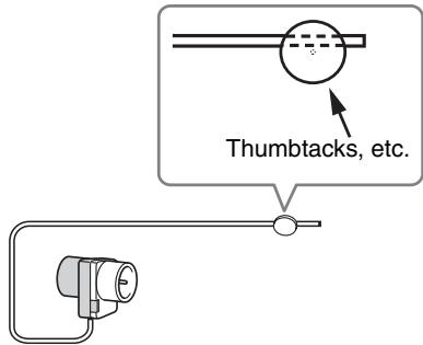ONKYO CR-325 - Use thumbtacks or something similar to fix the FM antenna into position. - 1