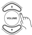 ONKYO CR-325 - Adjusting the Volume - 2