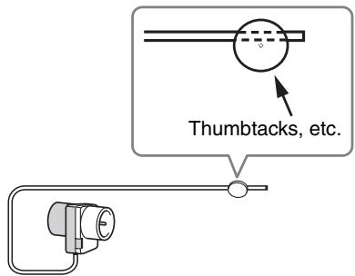 ONKYO SKW-570 - Use thumbtacks or something similar to fix the FM antenna into position. - 1