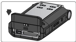 BOSS R-09 - Insérez la carte de mémoire. - 2