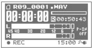 BOSS R-09 - En produisant le signal, actionnez les boutons [(+) (-) input level] pour régler le niveau d'entrée. - 2