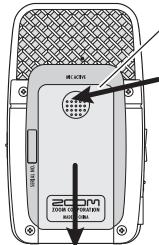 ZOOM H2 - Open the battery compartment cover. - 1