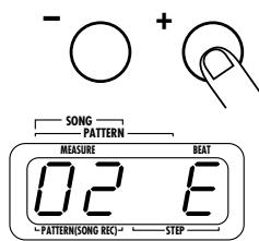 ZOOM RT-123 - STEP2 Use the [VALUE +/-] keys to select an empty song number. - 2