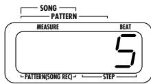 ZOOM RT-123 - STEP5 While holding down the pad whose parameter you want to change, use the [VALUE +/-] keys to set the value. - 1