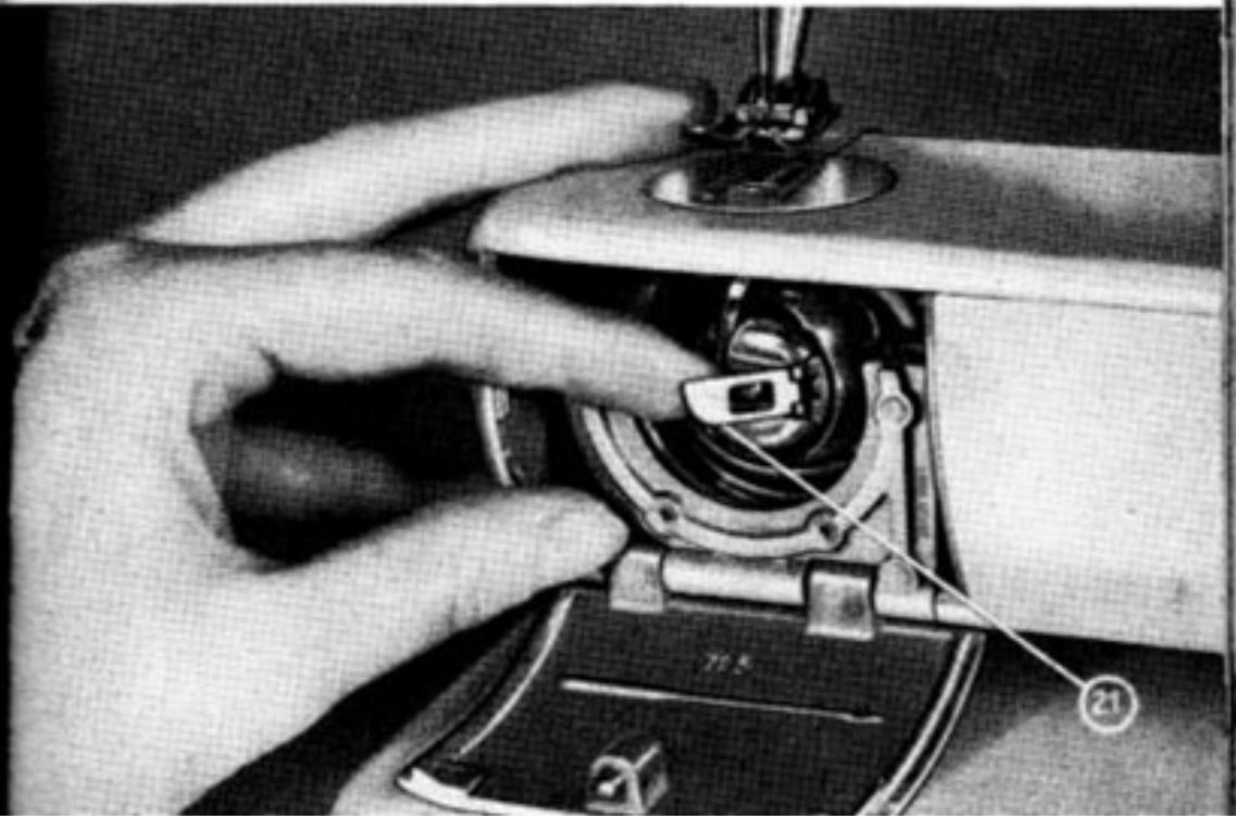 BERNINA 532-1 - Navette et canette - 1