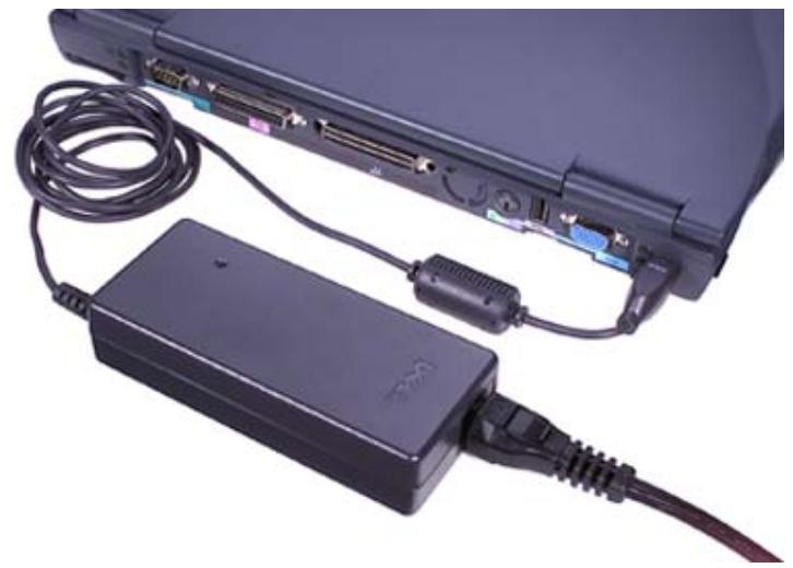 DELL LATITUDE C610 - Připojení napájecího adaptéru - 1