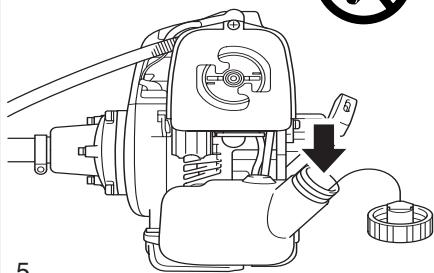 DOLMAR MS-330 U - Handling fuels / Refuelling - 12
