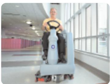 NILFISK BR 700S - Total versatility in ride-on cleaning - 2