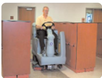 NILFISK BR 700S - Total versatility in ride-on cleaning - 3
