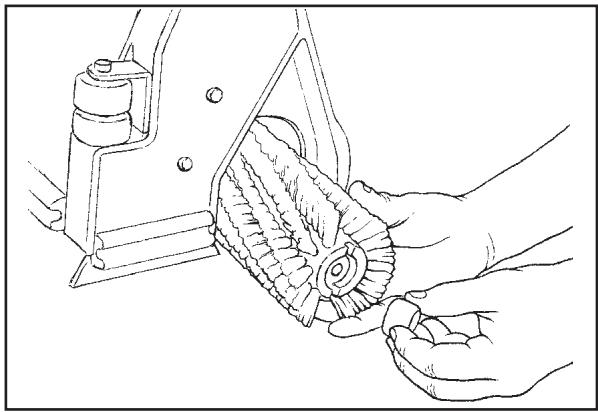 NILFISK SCRUBTEC 751 - How To Change Or Rotate Cylindrical Brushes (if equipped) - 5