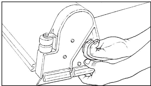 NILFISK SCRUBTEC 751 - How To Change Or Rotate Cylindrical Brushes (if equipped) - 3