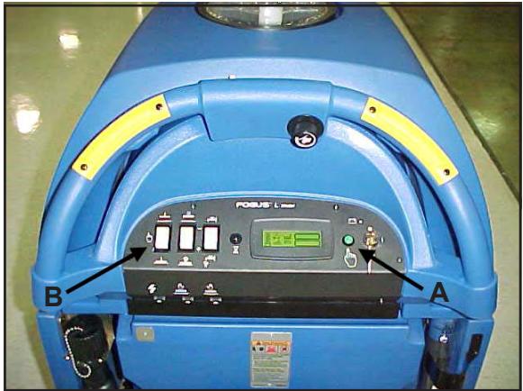 NILFISK SCRUBTEC 770 - Ako demontovat' kefy alebo čistiace podušky - 2