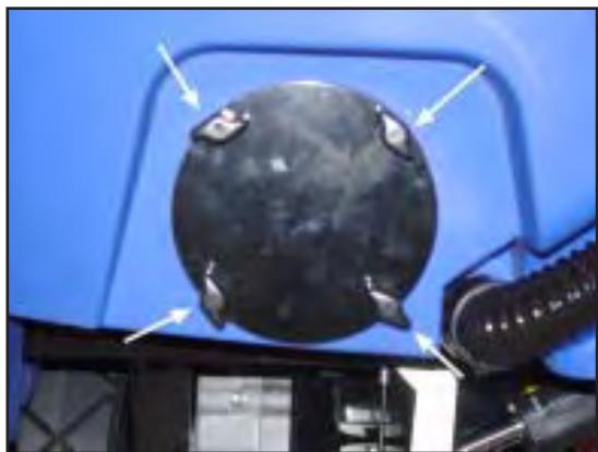 NILFISK SCRUBTEC R 571 - Czyszczenie zbiornika zanieczyszczcen i filtru - 2