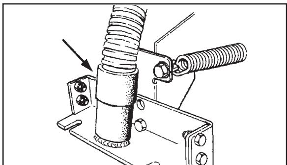NILFISK SCRUBTEC R 571 C - Justieren des Wischgummis - 2