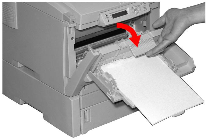 OKI C5300NCCS - Lorsque la feuille ne peut être retirée facilement depuis le capot avant. - 1