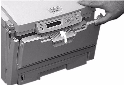 OKI C6050DN - Lorsque la feuille ne peut être retirée facilement depuis le capot avant - 6