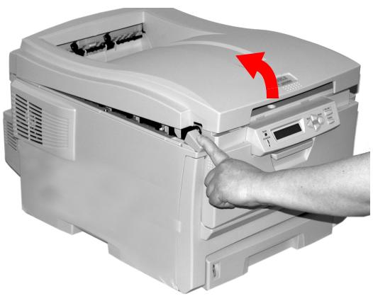 OKI C6050DN - Avertissement! si l'imprimante a été mise sous tension, l'unité de fusion peut être brulante! - 4