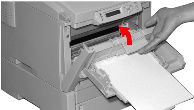 OKI C6150DTN - Lorsque la feuille ne peut être retirée facilement depuis le capot avant - 3