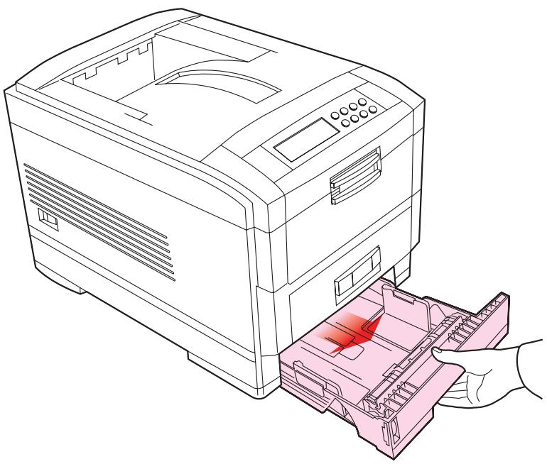 OKI C7350N - Sortez le bac à papier. - 1