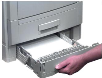 OKI C7400N - Chargement du support : bacs 1, 2 et 3 - 5