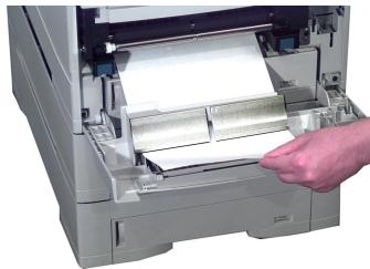 OKI C7400NCCS - Bourrage de l'alimentation papier - 3