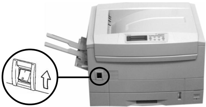 OKI C9400DXN - Mettez l'imprimante sous tension - 3