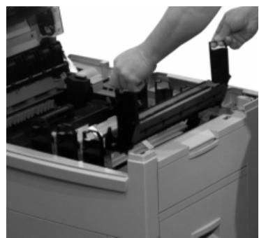 OKI C9400DXNCCS - Préparez les tambours à images - 3