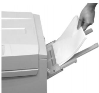 OKI C9400DXNCCS - Bac multifonctionnel (Bac MF) — pour les supports spéciaux - 1