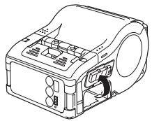 OKI LP441B - Instalación y remoción de la bateria - 1