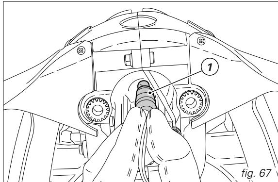 DUCATI 999 - Changing the parking light bulb - 2