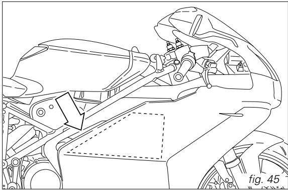 DUCATI 999 - Tool kit and accessories (fig. 45 and 46) - 1