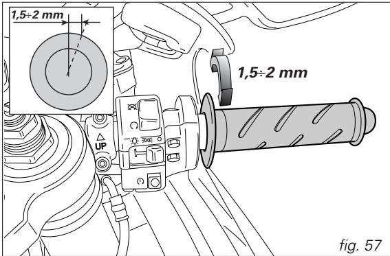 DUCATI 999 - Throttle cable tension adjustment - 1