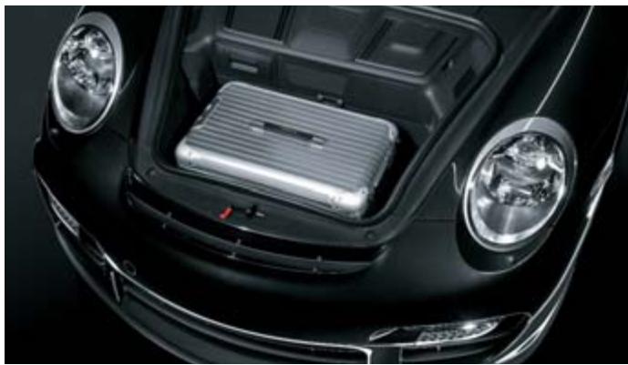 PORSCHE 911 GT2 - Luggage compartment. - 1