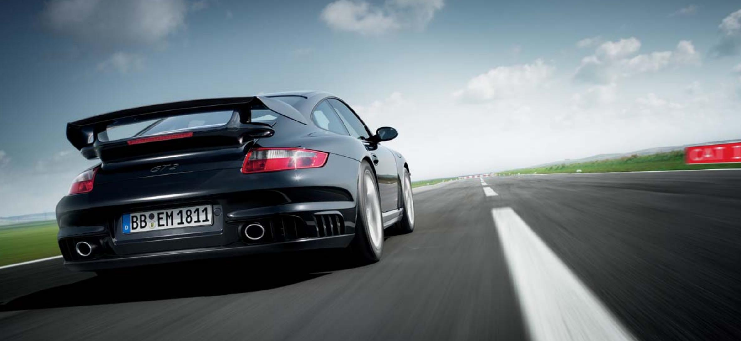 PORSCHE 911 GT2 - Designing the 911 GT2. - 2