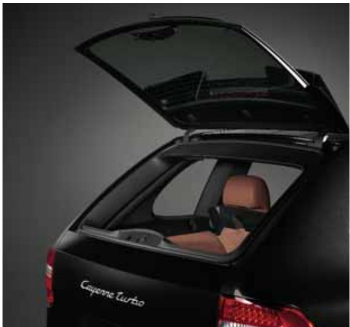 PORSCHE CAYENNE - Tailgate. - 1