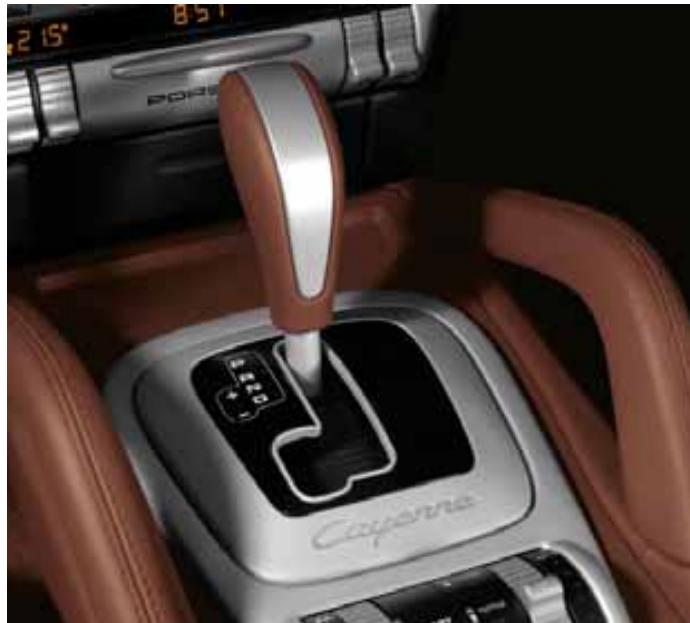 PORSCHE CAYENNE - Six-speed Tiptronic S. - 2